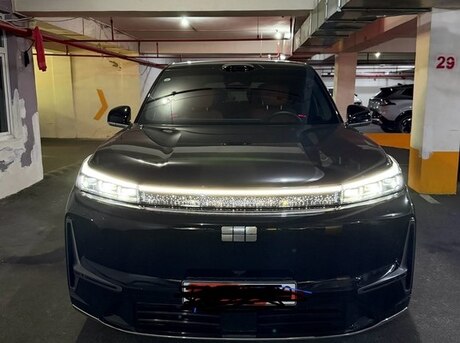 Geely  2025