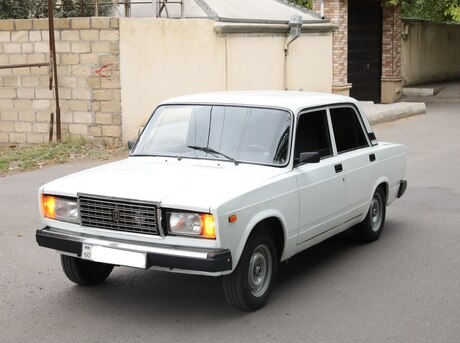 LADA (VAZ) 2107 2010