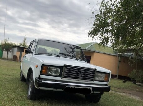 LADA (VAZ) 2107 2011