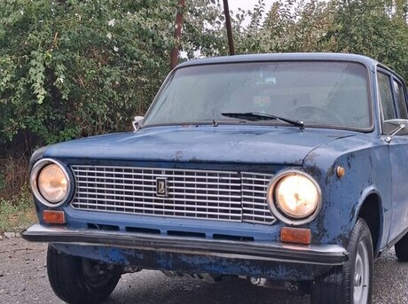 LADA (VAZ) 21011 1985