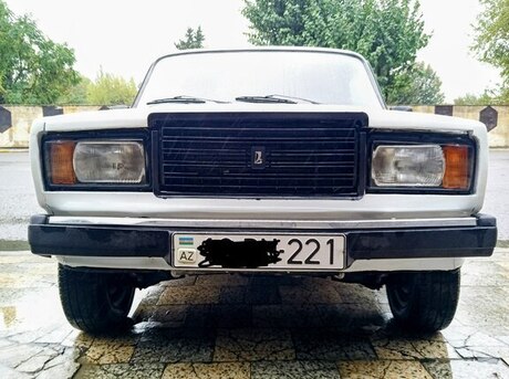 LADA (VAZ) 2107 2005