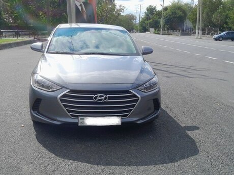 Hyundai Elantra 2016