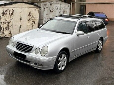 Mercedes E 220 2000