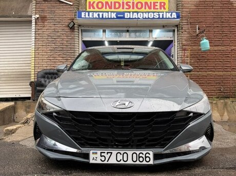 Hyundai Elantra 2021