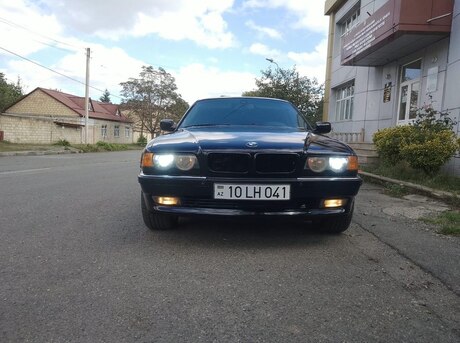 BMW 730 2000
