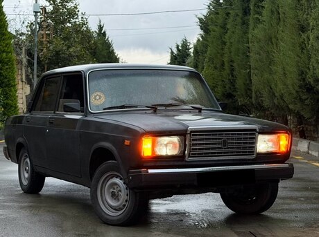LADA (VAZ) 2107 2010
