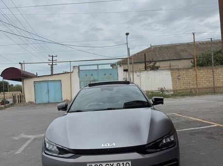 Kia  2023