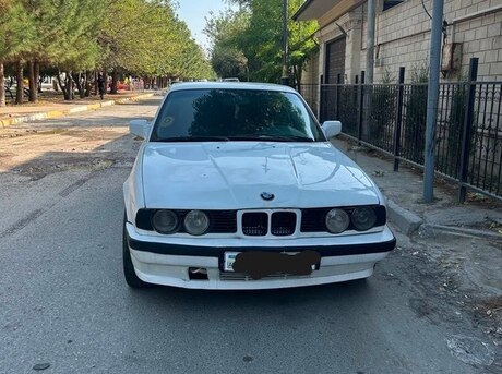 BMW 520 1990