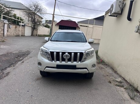 Toyota Land Cruiser Prado 2013