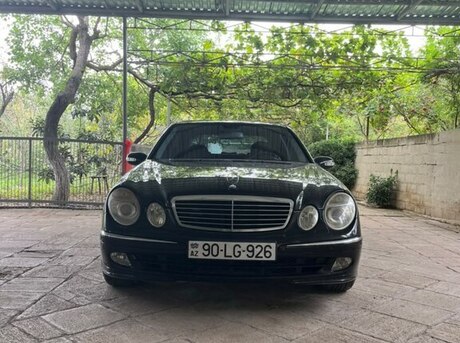 Mercedes E 240 2004