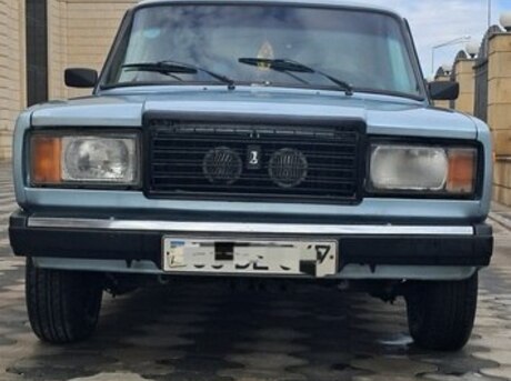 LADA (VAZ) 2107 2000