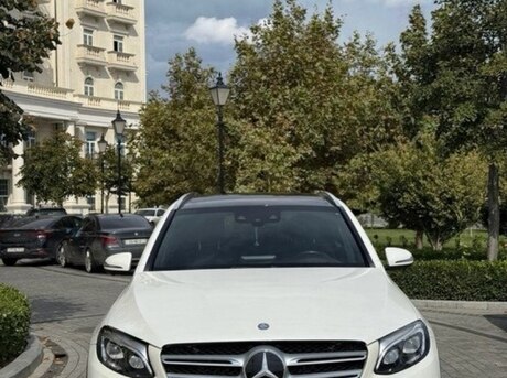 Mercedes GLC 300 4MATIC 2016