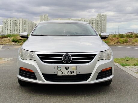 Volkswagen Passat CC 2011
