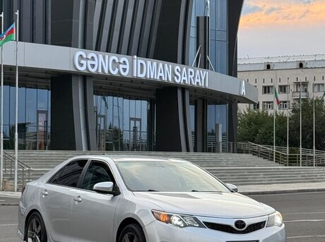 Toyota Camry 2014
