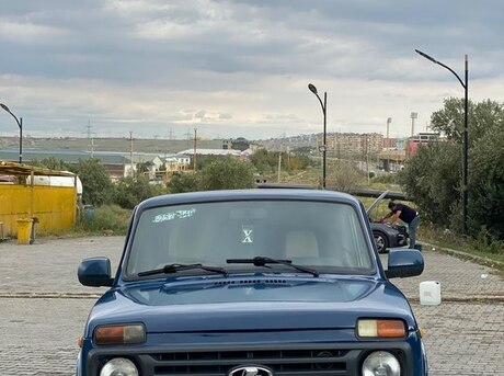 LADA (VAZ) Niva 2010