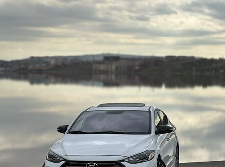Hyundai Elantra 2018