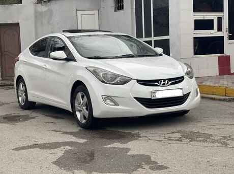 Hyundai Elantra 2011