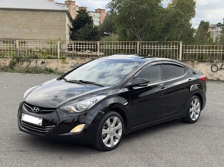 Hyundai Elantra 2013