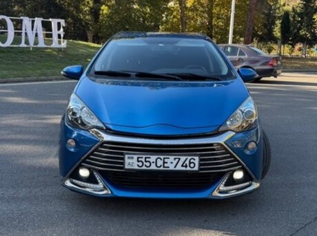 Toyota Aqua 2015