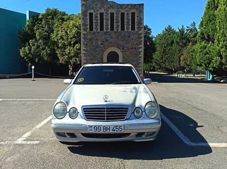 Mercedes E 220 2000