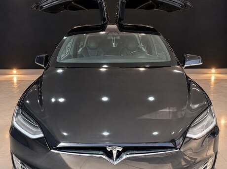 Tesla Model X 2017