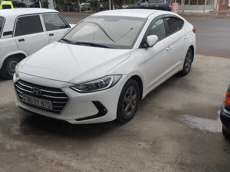 Hyundai Avante 2016