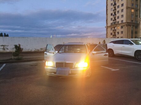 Mercedes C 230 1999