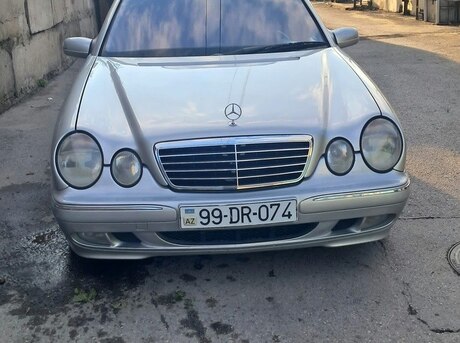 Mercedes E 270 2001