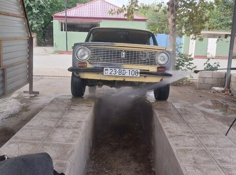 LADA (VAZ) 21011 1986