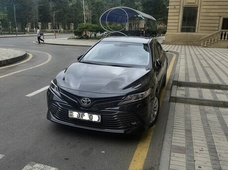 Toyota Camry 2019