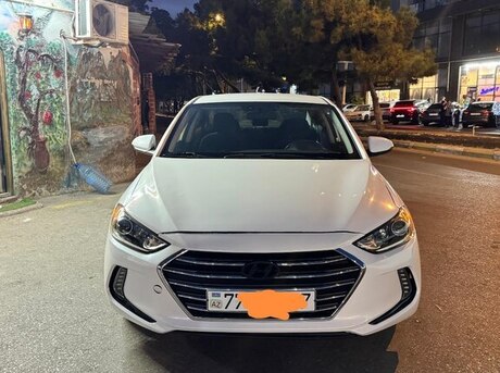Hyundai Elantra 2017
