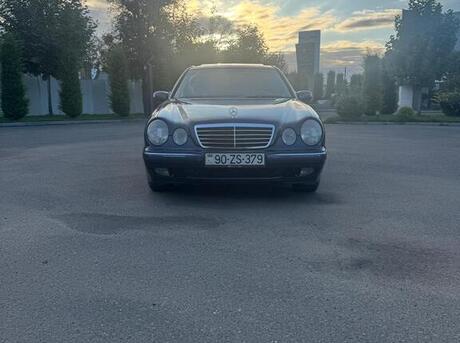 Mercedes E 240 1999