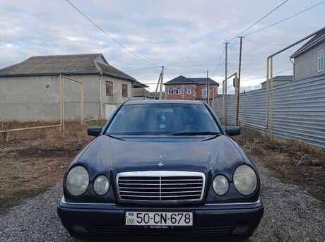 Mercedes E 240 1999