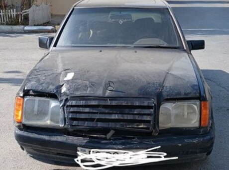 Mercedes  1988