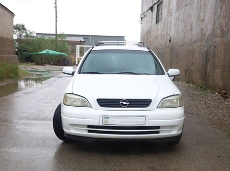 Opel Astra 2000