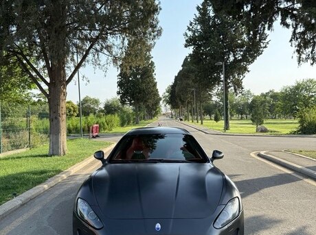 Maserati GranTurismo S 2012