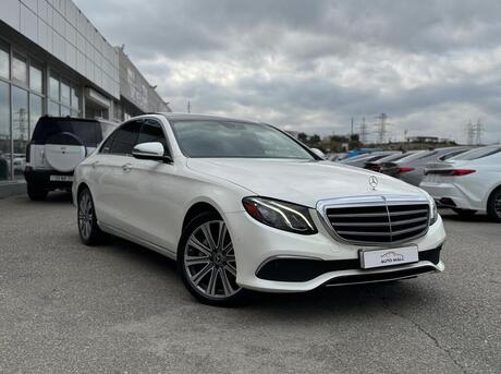 Mercedes E 300 4MATIC 2018