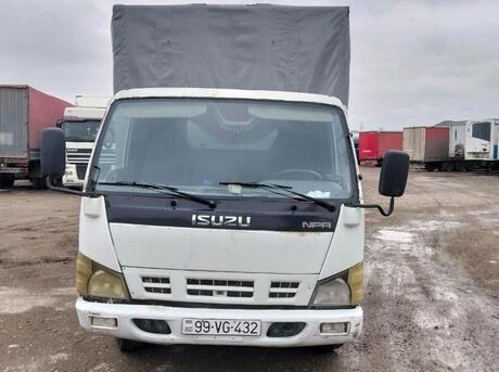 Isuzu NPR 66 L 2009