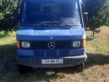Mercedes 208 D 1995