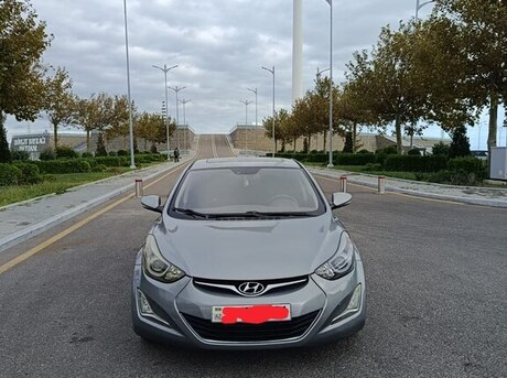 Hyundai Elantra 2015