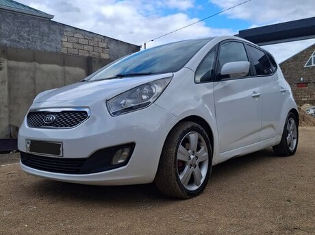 Kia  2011