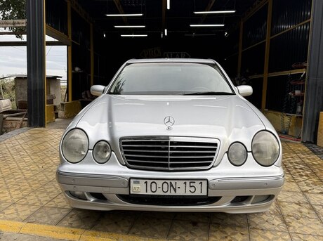 Mercedes E 270 2001