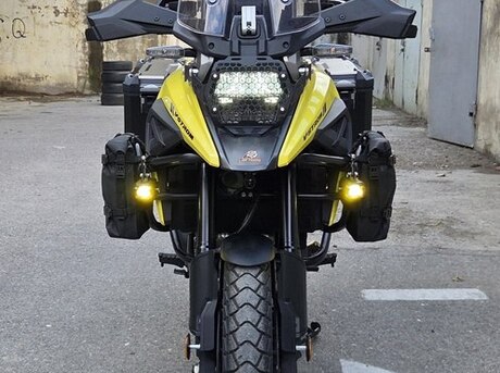 Suzuki  2021