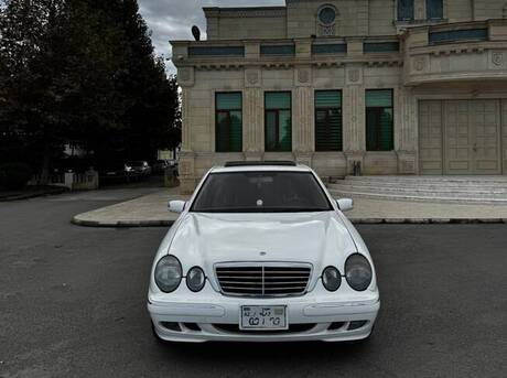 Mercedes E 240 2000
