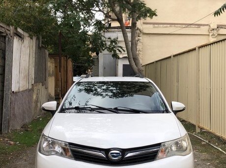 Toyota Corolla Fielder 2014
