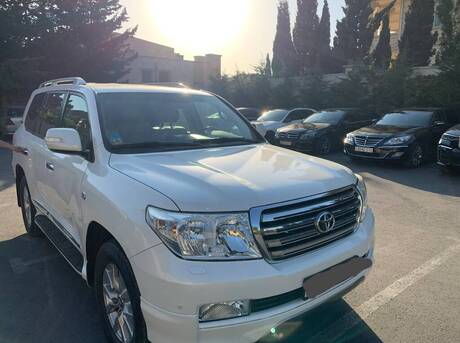 Toyota Land Cruiser 2011