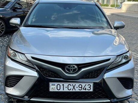 Toyota Camry 2019