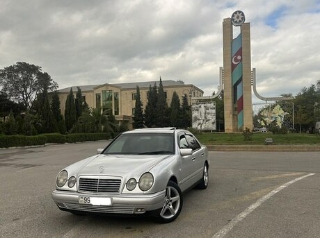 Mercedes E 240 1999