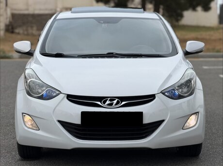 Hyundai Elantra 2012