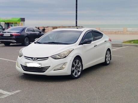 Hyundai Elantra 2012